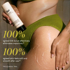 Fur Silk Scrub — Texture crèmeuse prête à l’application sous la douche.