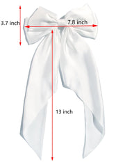 Furling Pompoms, noeud satin long avec queue, accessoire polyvalent.