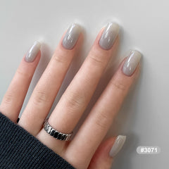 GAOY Jelly: tenue possible jusqu'à quatre semaines avec une base/top coat.