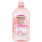 Garnier Eau micellaire rose, bouteille 700 ml, nettoie et hydrate sans rinçage.