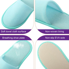 Chaussons bleu Geyoga M, faciles à distinguer lors d’événements.