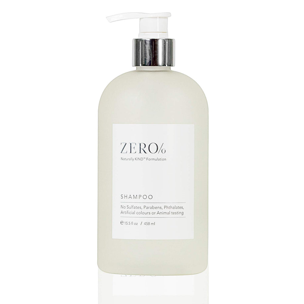 Gilchrist & Soames Zero% Shampoo, bouteille élégante prête pour votre routine capillaire quotidienne.