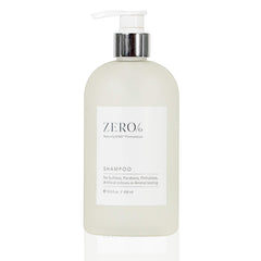 Gilchrist & Soames Zero% Shampoo, bouteille élégante prête pour votre routine capillaire quotidienne.