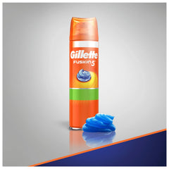 Texture crème du gel Fusion5 Ultra Sensitive facilitant la mousse rapide.