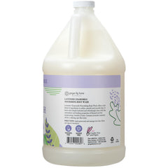 Texture crèmeuse et onctueuse sur peau, gel-douche Ginger Lily Farms Botanicals.