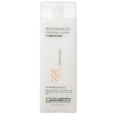 Giovanni Eco Chic 50-50: bouteille hydratante pour cheveux équilibrés et sains.