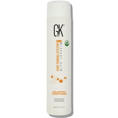 GK HAIR Balance: bouteille du soin équilibre cuir chevelu gras pour douceur légère.