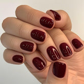 GLAMERMAID Burgundy extra-short ongles brillants, prêt-à-porter rapide et élégant.