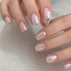 Finition gel artisanale GLAMERMAID pour brillance durable.