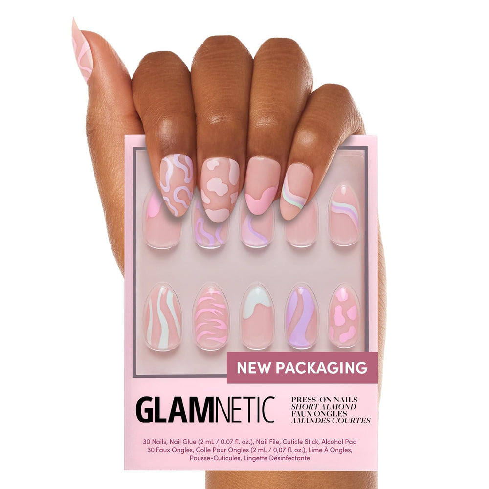 Glamnetic Wild Card: kit adhérables prêt à poser avec étui pratique.