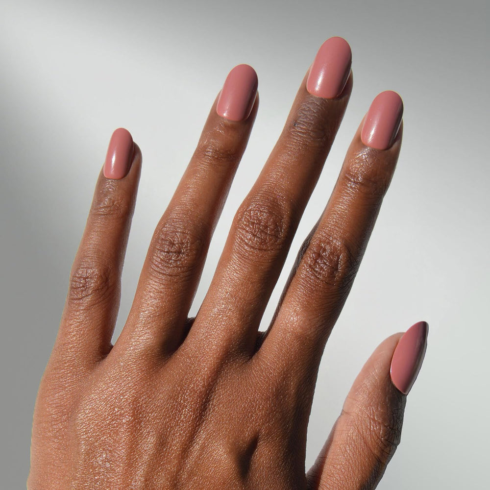 Glamnetic ongles à poser Mauve Mood dans une boîte de rangement pratique.