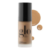 Glo Skin Beauty fond de teint lumineux Brûlée en flacon, fini lumineux et hydratant.