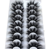 GMAGICTOBO faux cils 20 mm dramatiques pour un regard intense.