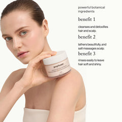 Goop Beauté texture mousse aérienne, nettoyage en douceur et revitalisant