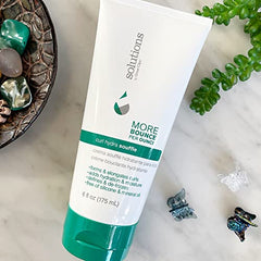 GREAT CLIPS Curl Hydra Souffle: texture légère facilitant l'application sur cheveux mouillés.
