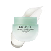 Hanyul Artemisia Gel-Crème : bouteille rafraîchissante pour apaiser la peau.