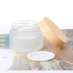 Healthcom couvercle bois grain naturel offrant fermeture sûre et élégante.