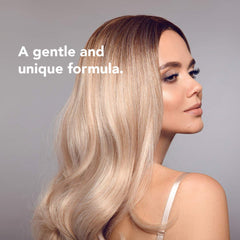 Application de la creme colorante Herbatint montrant facilité d usage.