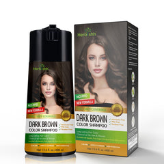 Texture crème colorante Herbishh pour une application douce et homogène.