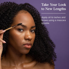 Application sur cils et sourcils avec Heritage Store pour un regard plus dense.