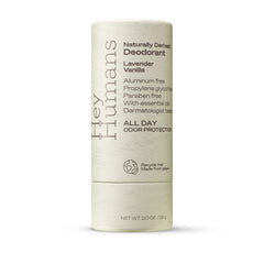 Application douce de Hey Humans, texture crème légère sur la peau.