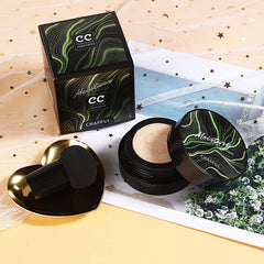 Texture fine de la CC Cream pour un fini léger et frais
