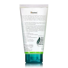 Himalaya Purifying Neem Face Wash : texture mousse pour nettoyage en douceur.