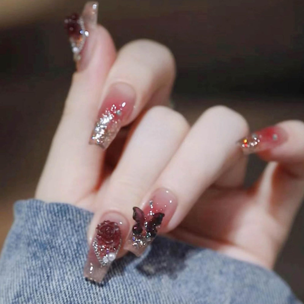 Ongles Hkanlre Bling Coffin rouges à paillettes pour un look glamour.