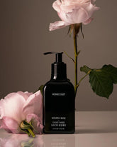 Homecourt Lavage Mains Rose Steeped, flacon-pompe; nettoie en douceur et hydrate.
