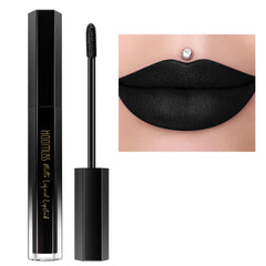 HOOMUSS M14 Cygne Noir – rouge liquide matte offre longue tenue et couleur intense.