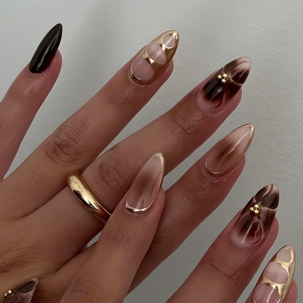 Ongles hosaily ombré fleur marron, effet naturel et élégant.