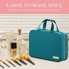 Trousse HOTOR ouverte longue pour organiser vos essentiels durant le voyage.