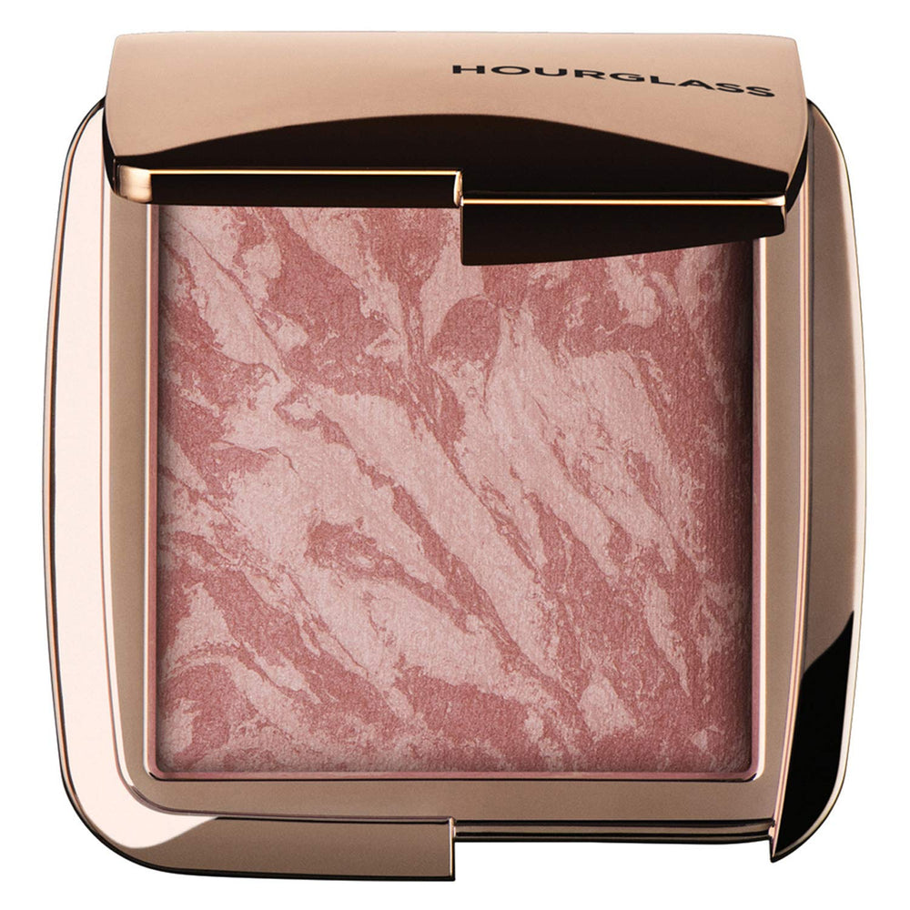 Hourglass Mood Exposure, poudre-blush-vibrante, offre un éclat naturel et multidimensionnel sur les joues.