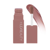 HUDA BEAUTY Lip Blush Berry Kiss emballage élégant prêt à glisser dans le sac