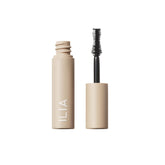 ILIA Mascara Volume Plein avec une brosse pour un volume généreux et défini.