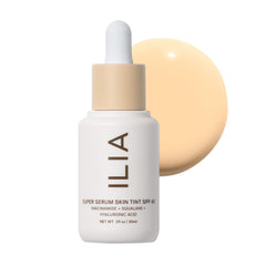 ILIA Serum Teint SPF40 en flacon, couvrance légère et hydratation naturelle.