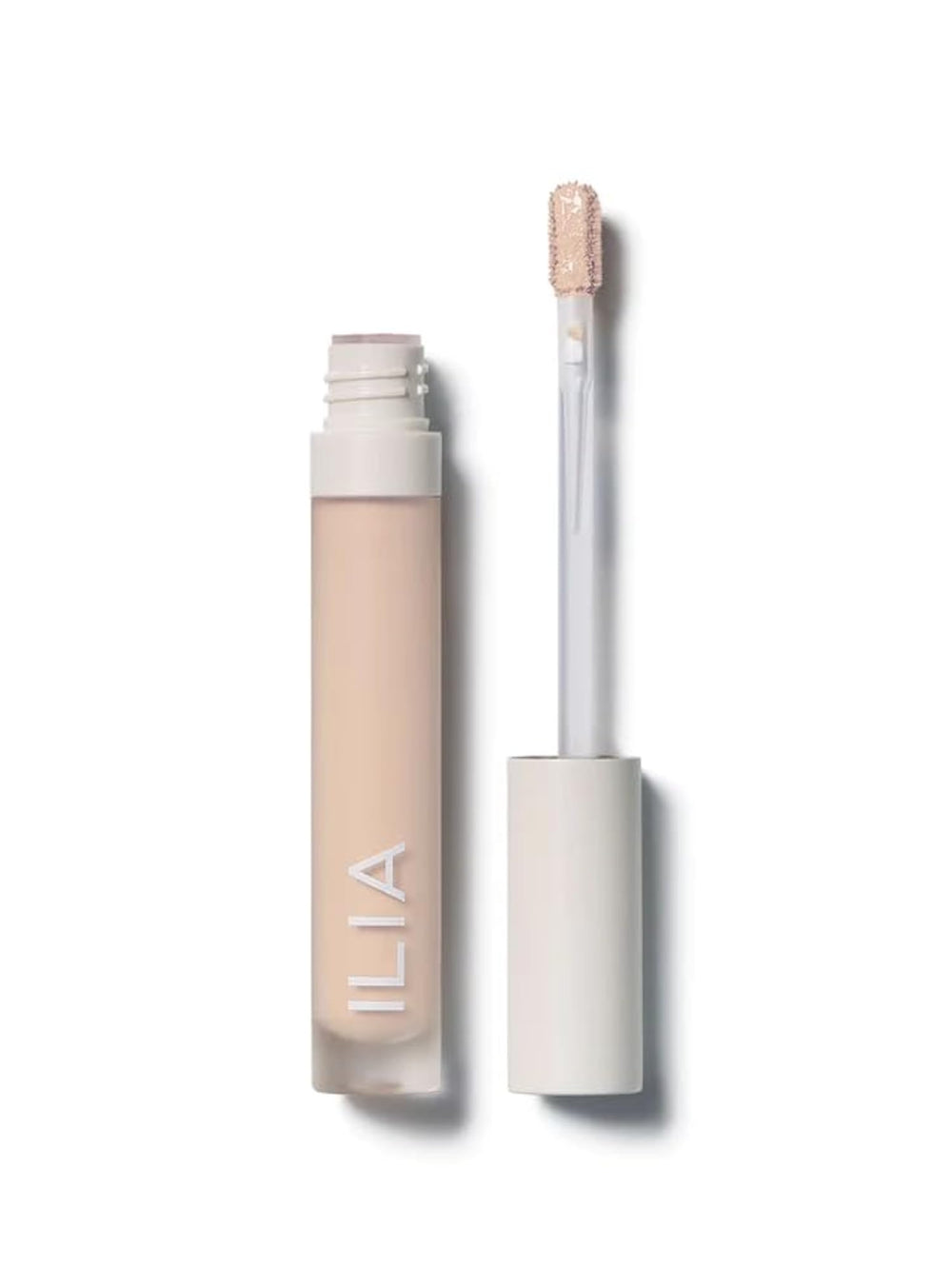 ILIA True Skin Serum Concealer: flacon élégant pour une application fluide et naturelle.