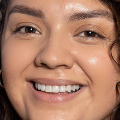 ILIA True Skin Serum Foundation – couverture modulable sans effet lourd.