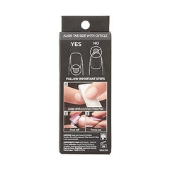 Ongles imPRESS court et carré pour un style moderne.