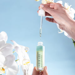 Indie Lee Botanical Boosting Oil, ingrédients clés: huile de rose musquée et jojoba.