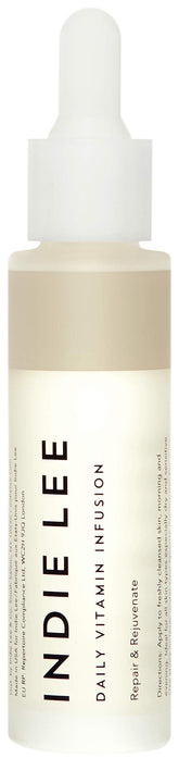 Indie Lee Daily Vitamin Infusion – bouteille, antioxydants pour peau éclatante.