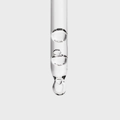 Inglot Duraline restaure la consistance idéale des gels maquillage.