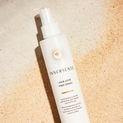 INNERSENSE spray préparatoire, idéal avant coiffage, texture légère offrant plus de corps.