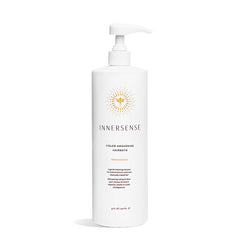 INNERSENSE Éveil couleur – bouteille de shampoing préserve la couleur en douceur.