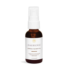 INNERSENSE huile traitante naturelle, versement sur bouteille nourrissant cuir chevelu et cheveux