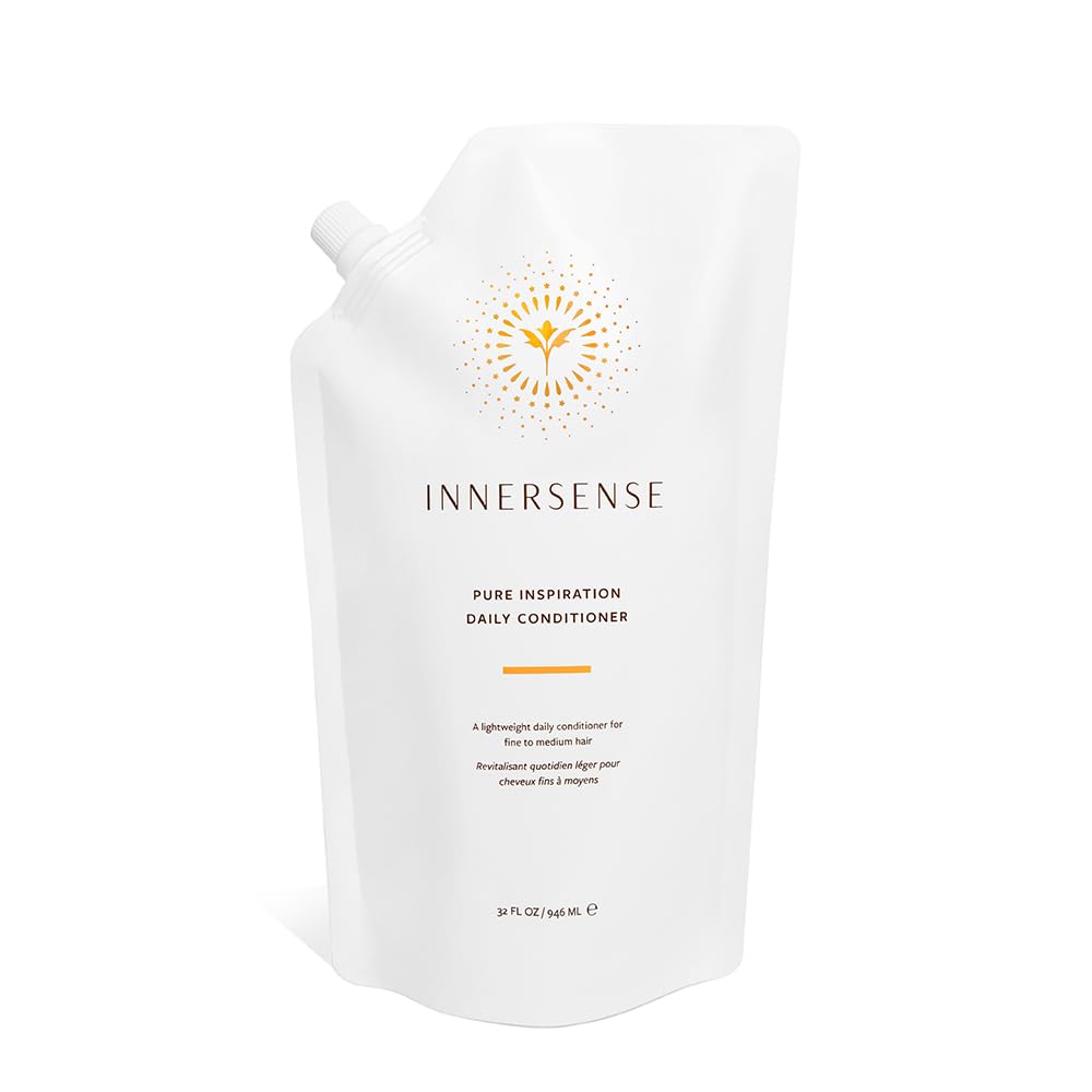 Soin quotidien INNERSENSE – la bouteille transparente met en valeur la texture légère et hydratante.