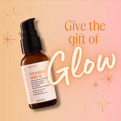 Appliquer le sérum InstaNatural Vitamine C pour une sensation de fraîcheur