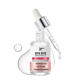 IT Cosmetics Bye Bye Breakout Serum flacon sur peau nette, action ciblée sur les boutons.