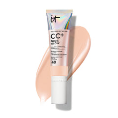 IT Cosmetics CC+ Nude Glow, flacon-brillance, révèle un éclat naturel et lumineux.