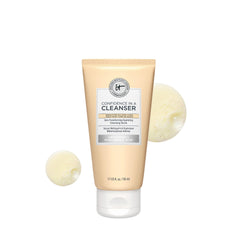 IT Cosmetics nettoyant hydratant en mousse, emballage compact idéal pour le voyage.